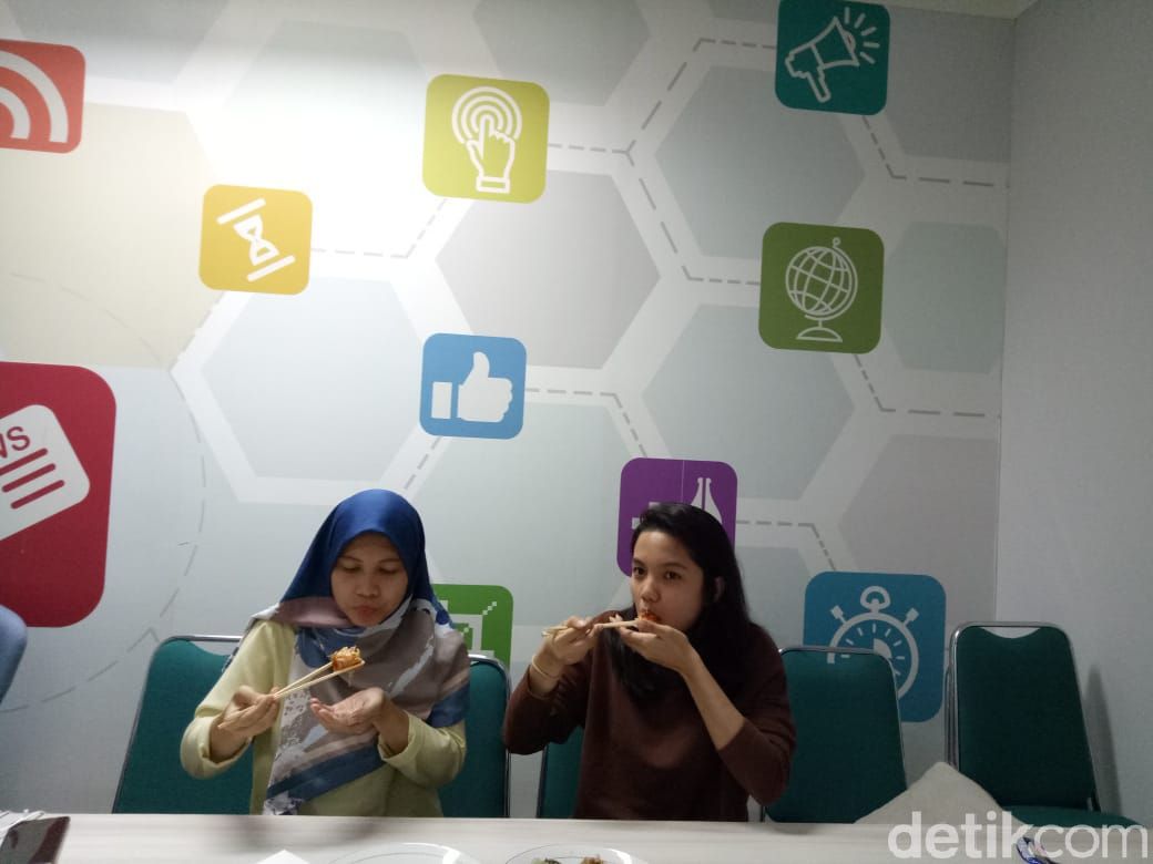 Review Battle TakoyakiTakoyaki Murah Rp 12.500 (Takoyaki Garasi) Vs Takoyaki Mahal Rp 57.000 (Gindaco)