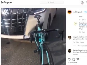 Viral, Bemper Alphard Penyok Setelah Nabrak Sepeda, Kok Bisa?