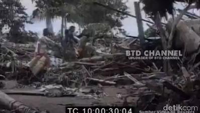 tsunami di banyuwangi