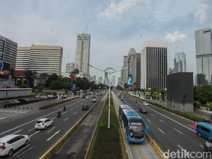 Volume Kendaraan Meningkat 11,66% Usai DKI Tak Terapkan PSBB Ketat
