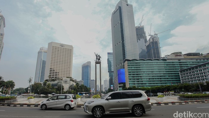 Kepala Dinas Perhubungan(Dishub) DKI Jakarta Syafrin Liputo mengklaim terjadi penurunan volume kendaraan selama PSBB diperketat.