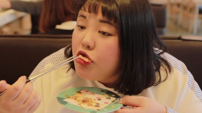 YouTuber Mukbang Ini Berhasil Turun Berat Badan 44 Kg Dalam 500 Hari
