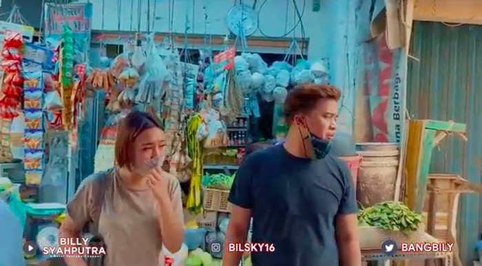 Billy Syahputra ajak Amanda Manopo ke pasar Billy Syahputra ajak Amanda Manopo ke pasar