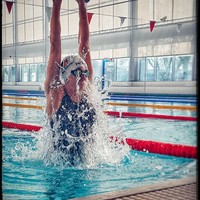 Wanita 26 ahun itu hanya memiliki penglihatannya tiga persen karena menderita penyakit langka Stargardt. Meski begitu, Elena merupakan atlet paralimpik yang berprestasi.  Foto: dok. Instagram