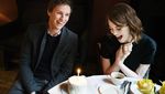 Ini Gaya Makan Es Krim si Cantik Emma Stone yang Baru Saja Menikah