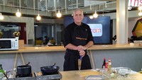 Event dXpertise yang digelar detikcom bersama Meat and Livestock Australia (MLA) digelar dengan menghadirkan 5 chef handal. Para chef yang ahli di bidangnya ini ditantang membuat racikan berbahan dasar daging sapi Australia. Salah satunya Chef Sean MacDougall. Foto: detikFood