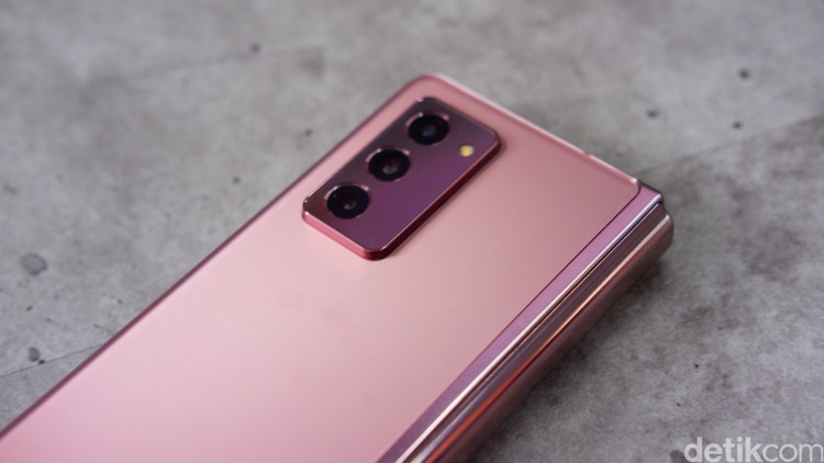 Galaxy Z Fold 2