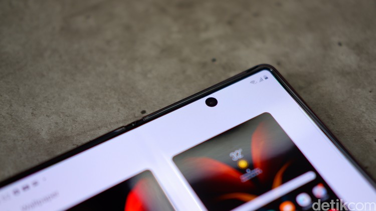 Galaxy Z Fold 2