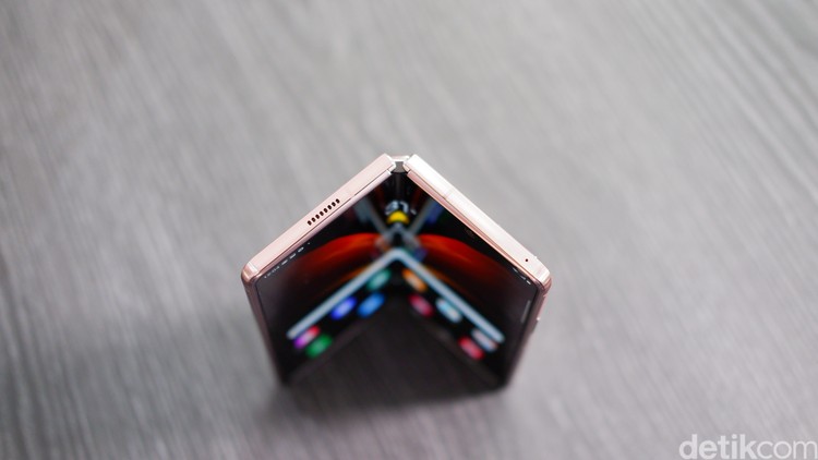 Galaxy Z Fold 2