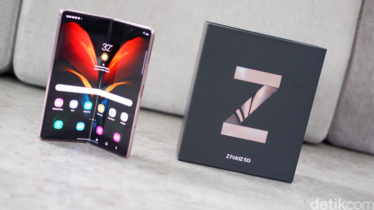 Galaxy Z Fold 2