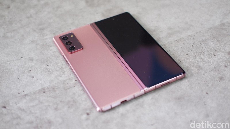 Galaxy Z Fold 2