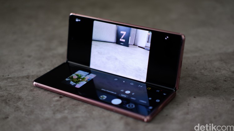 Galaxy Z Fold 2