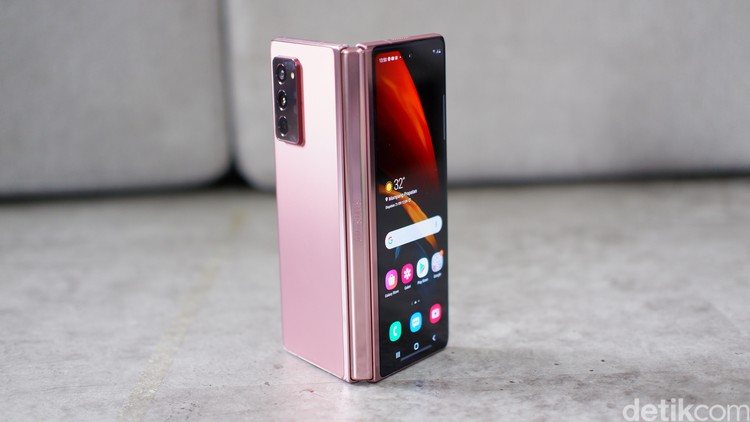 Galaxy Z Fold 2