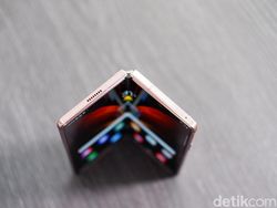 Super Mewah! Menggenggam Ponsel Sultan Harga Rp 33,9 Juta