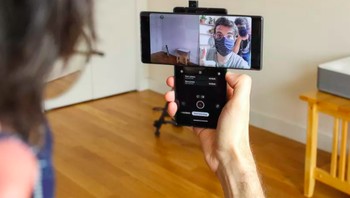 Mudah pula kalau bikin vlog karena dapat menghadirkan banyak fungsi dan layar sangat lebar. Foto: istimewa