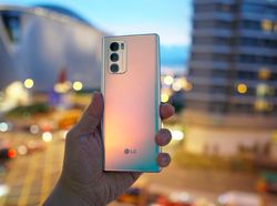 LG Wing, Ponsel Bersayap yang Bikin Geleng-geleng Kepala