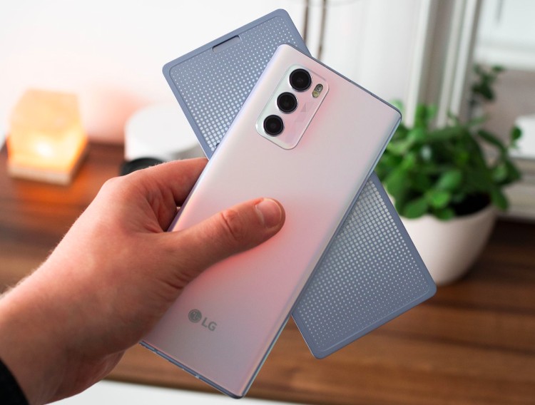 LG Wing