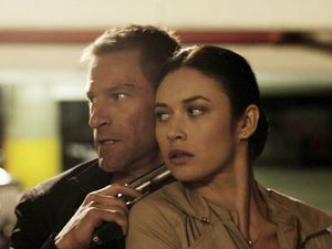 Sinopsis The Expatriate, Hadir Bioskop Trans TV Hari Ini