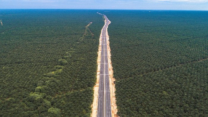 Wuzzz! Ini Tol Pekanbaru-Dumai yang Baru Diresmikan Jokowi Presiden Joko Widodo meresmikan jalan tol pertama di Provinsi Riau yakni Jalan Tol Trans Sumatera (JTTS) ruas Pekanbaru-Dumai sepanjang 131 kilometer, pada Jumat (25/9).