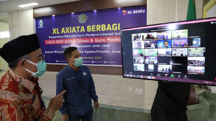 Untuk mendukung pelaksanaan kegiatan Pembelajaran Jarak Jauh (PJJ), XL Axiata (XL) menyebutkan telah menyalurkan 2,2 juta paket internet gratis untuk pelajar di tiga provinsi, yaitu Jawa Timur, Lampung, dan Kalimantan Barat.