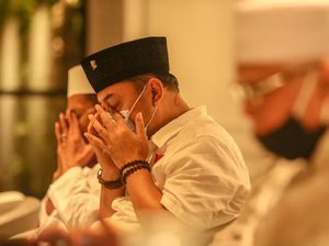 Hari Kedua Kampaye, Eri Cahyadi Bersilaturahmi dengan 9 Kiai Surabaya