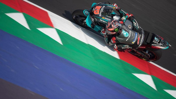 MISANO ADRIATICO, ITALY - SEPTEMBER 18: Fabio Quartararo of France and Petronas Yamaha SRT  rounds the bend during the MotoGP Of San Marino - Free Practice at Misano World Circuit on September 18, 2020 in Misano Adriatico, Italy. (Photo by Mirco Lazzari gp/Getty Images)