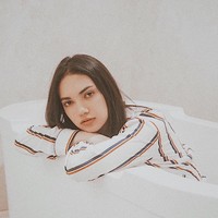 Selanjutnya ada Haico Van der Veken. Nama Haico sendiri mulai dikenal usai dirinya berperan dalam sinetron Samudra Cinta. Artis cantik yang satu ini juga memiliki darah keturunan Belgia dari sang ayah. Tak hanya memiliki keturunan Belgia, Haico rupanya juga lahir di Belgia pada 18 Februari 2002. Foto: Haico Van Der Veken/ Instagram