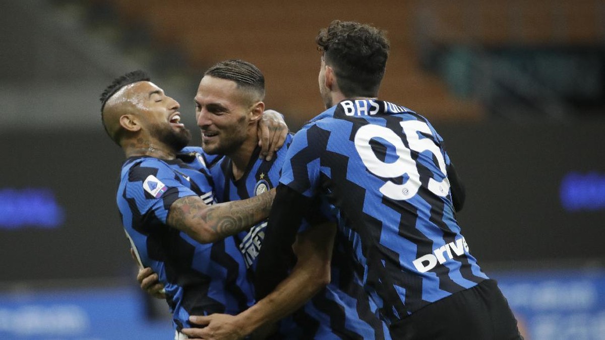 Inter Milan menang dramatis dari Fiorentina. (Foto: AP/Luca Bruno)