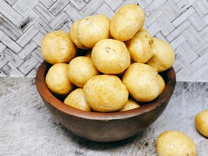 Jual Kerupuk Online, Pria Ini Raup Omzet Rp 20 Juta per Minggu