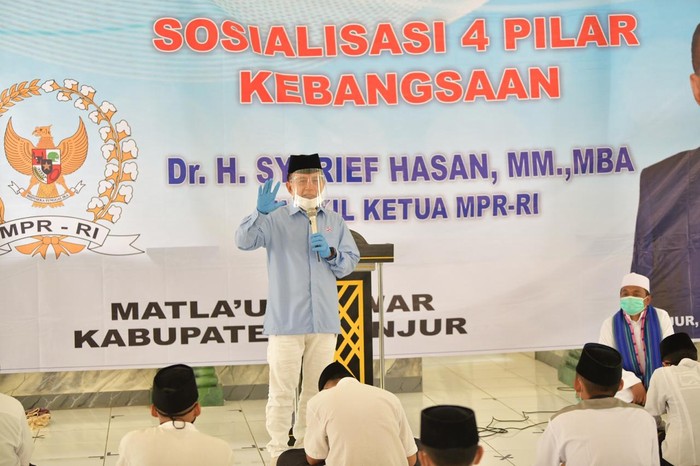 Wakil Ketua MPR Syarief Hasan