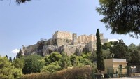 Halaman depan menuju gerbang situs Aktopolis dan Parthenon.  (Foto: Ristiyanti Handayani/dtraveler)