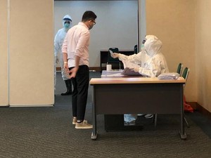 50% Karyawan Bank Permata Masih Tetap Ngantor