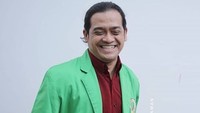 Bambang pun turut andil dalam acara-acara amal untuk alm Didi Kempot. Dok. Instagram/bambangsurono.gentolet