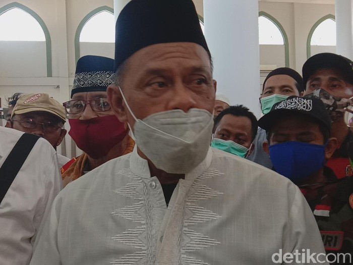 Acara Koalisi Aksi Menyelamatkan Indonesi (KAMI) Jawa Timur batal digelar di Gedung Juang 45 Surabaya. Salah satu deklarator KAMI, Gatot Nurmantyo,  akhirnya diminta pidato di Graha Jabal Nur, Jambangan Surabaya.