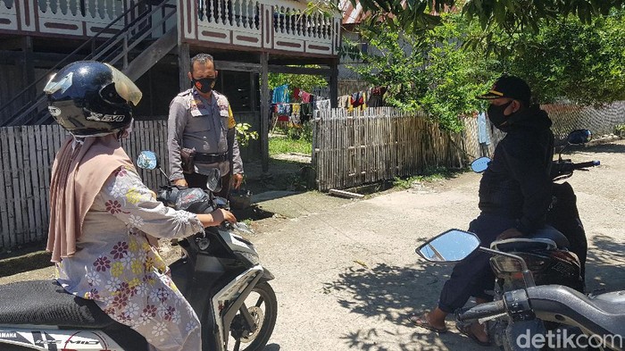 Kasus positif Corona di Ponpes di Kecamatan Campalagian, Polman, Sulbar, terus bertambah. Tercatat sebanyak 67 santri di ponpes ini terpapar virus Corona. (Abdy F/detikcom)