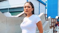 Namun sayangnya kisah cinta mereka berakhir pada awal 2020. Dok. Instagram/lalamarionmj