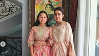 Tak hanya dengan Bambang, Mayangsari juga sering mengunggah foto dengan sang buah hati, Khirani Siti Hartina Trihatmodjo. Foto: Instagram
