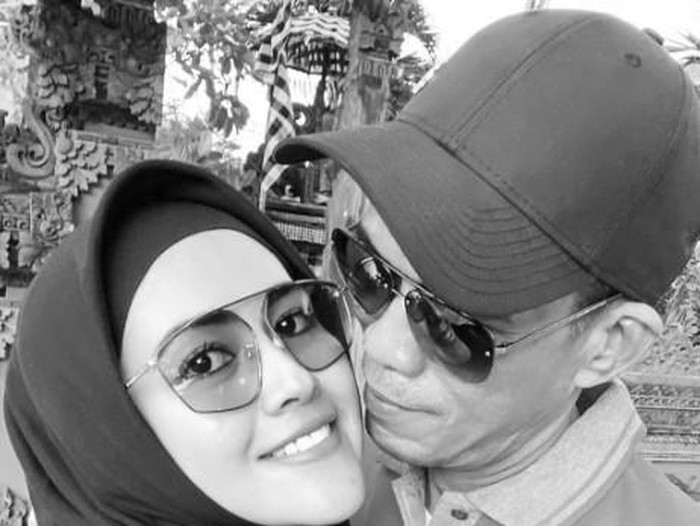 meggy wulandari pamer wajah suami