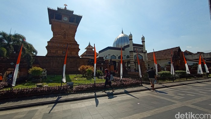 Menara dan Masjid Sunan Kudus