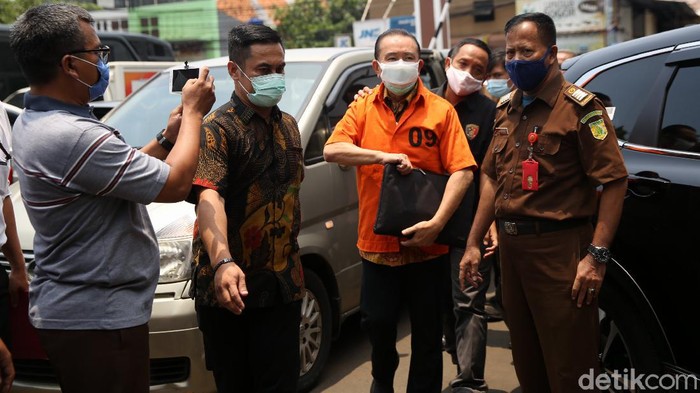 Kasus surat jalan Djoko Tjandra segera disidangkan. Saat ini jaksa tengah menyusun surat dakwaan untuk perkara itu.