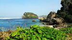Foto: Pantai Watu Bolong yang Eksotis di Gunungkidul