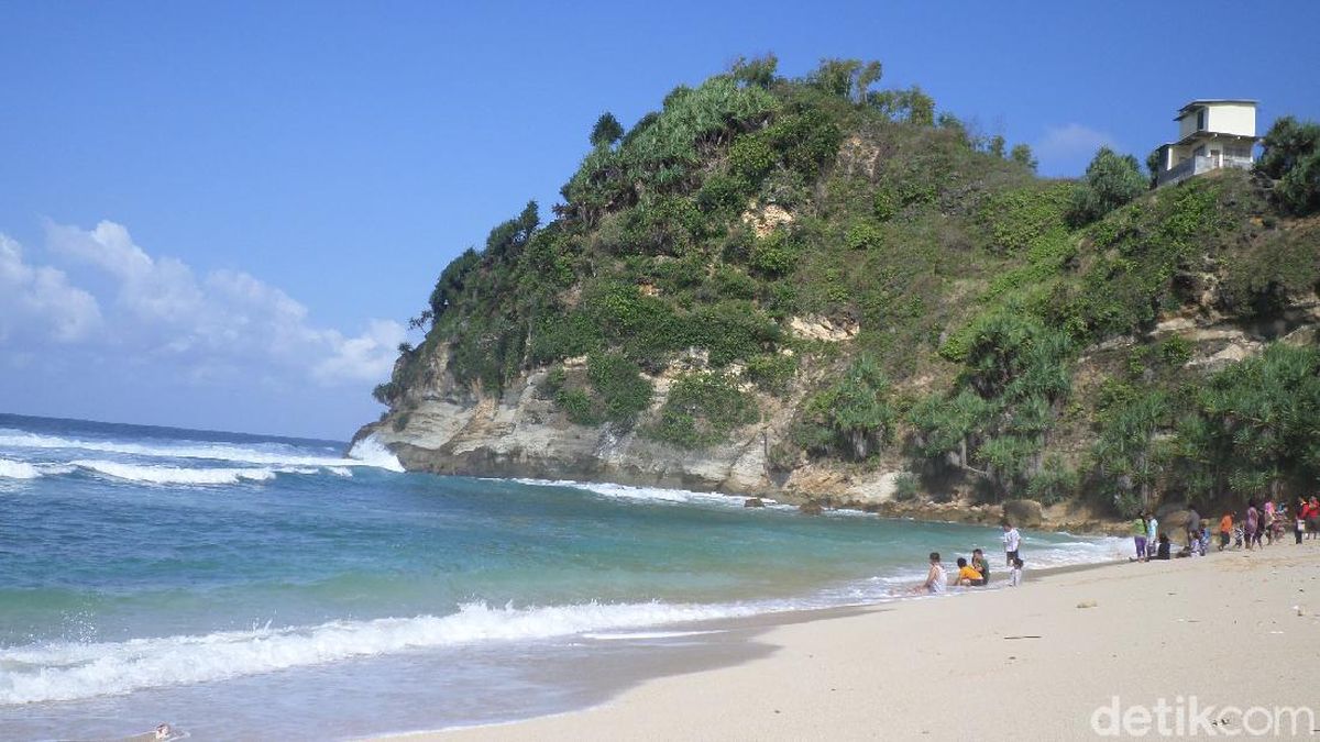 Menikmati Keindahan Wisata Pantai Wonogiri