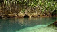 Menurut peneliti dasar sungai ini berupa goa yang ujungnya ke Laut Filipina. 