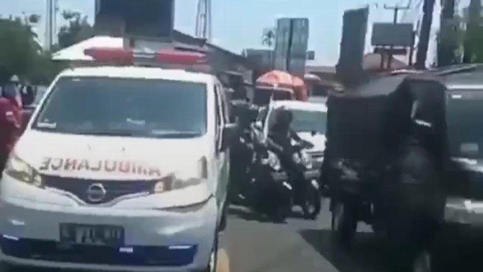 Viral Satpol PP Halagi-Tabrak Ambulans di Bogor, Ini Kata Polisi