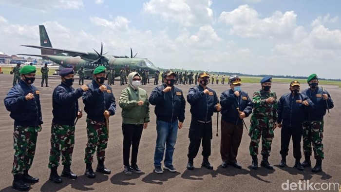 9 Tokoh Sumsel mendapat Wings Penerbang TNI AU.
