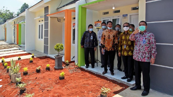 Akad Perdana Pembiayaan Perumahan Berbasis Tabungan Sejak diluncurkan Bank BTN pada tanggal 7 September 2020, KPR BP2BT fitur GPM makin diminati masyarakat, tercatat hingga akhir September ini sudah mencapai sekitar 200 debitur yang mengajukan aplikasi KPR Subsidi BP2BT dengan fitur GPM dan telah melakukan akad kredit pada bulan yang sama.