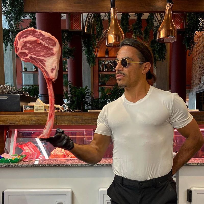 Baru Dibuka, Restoran Steak Salt Bae Dipaksa Tutup