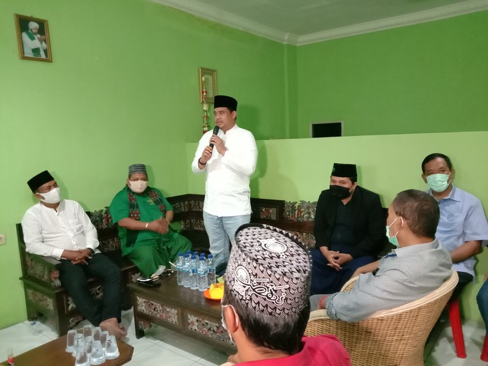 Bobby Nasution saat mengunjungi kantor NU Medan (Ahmad Arfah-detikcom)
