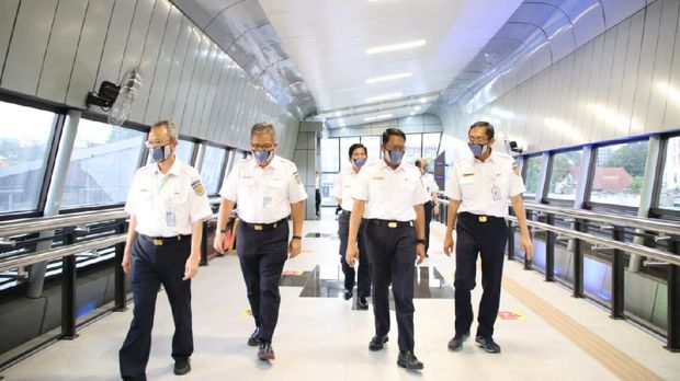 HUT 75 KAI, Skybridge Stasiun Bandung Resmi Beroperasi