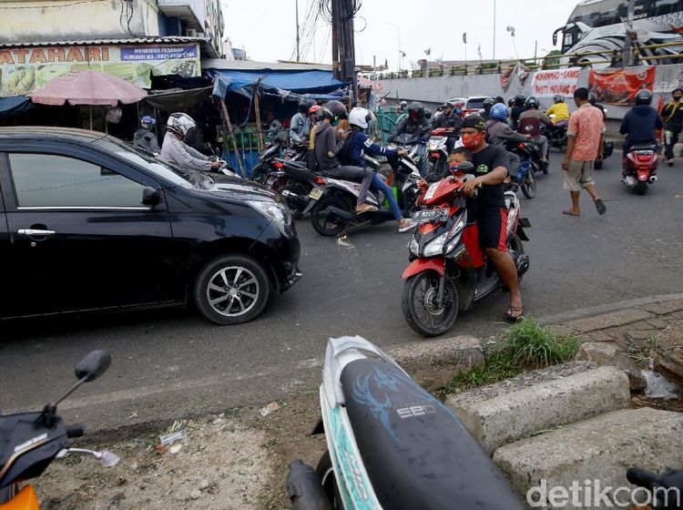 Bandel, Pemotor Lawan Arah Bahayakan Pengguna Jalan